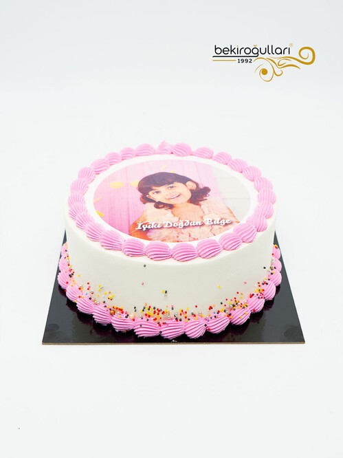 Resimli Yuvarlak Pasta