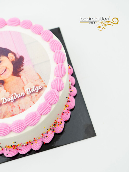 Resimli Yuvarlak Pasta