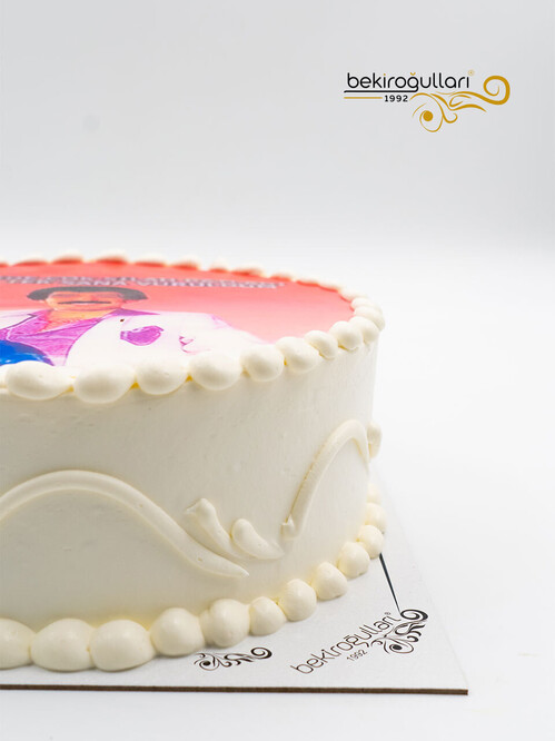 Sanatçı Resimli Yuvarlak Pasta