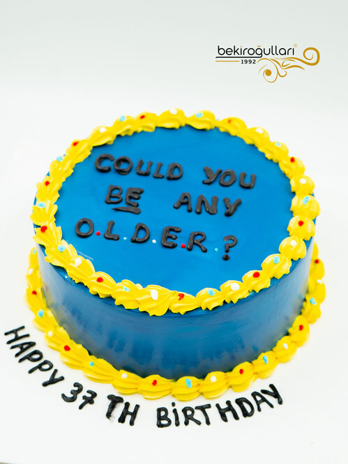 Sarı Süslemeli Sıvama Pasta