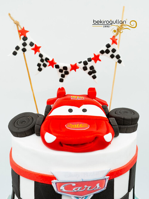 Şimşek McQueen pasta
