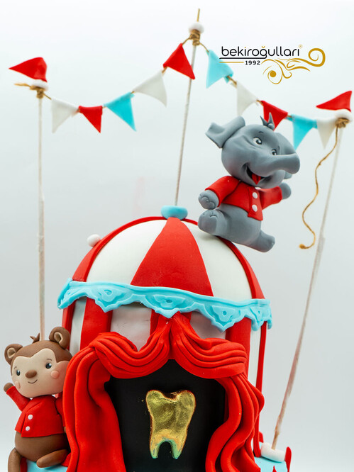 Sirk Temalı Konsept Pasta