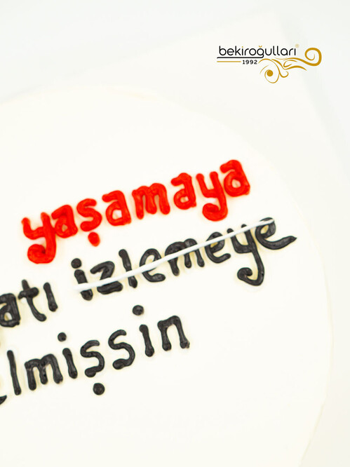 Siyah Beyaz Naked Sıvama Pasta