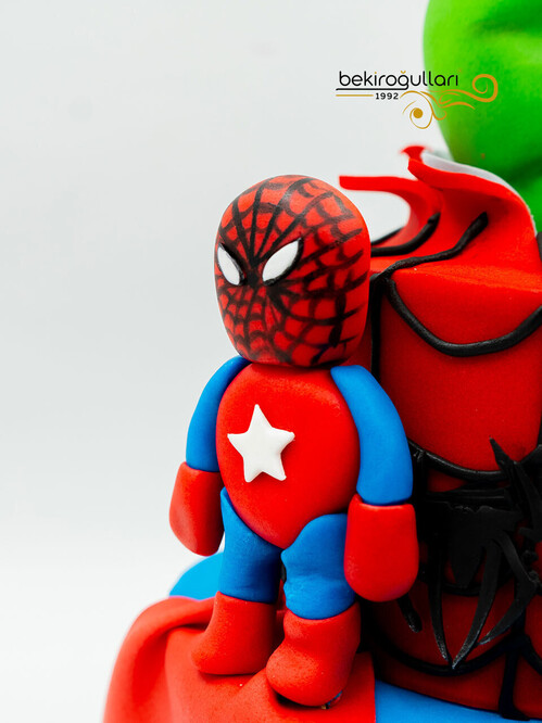 Süper Kahramanlar Konsept Pasta