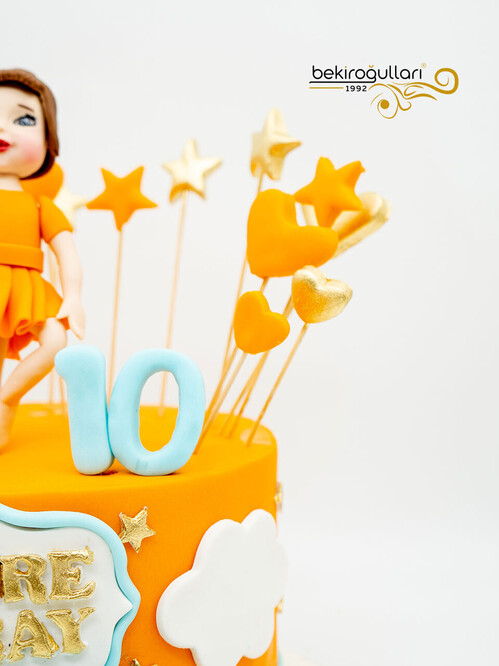 Turuncu Kalpli Figür Pasta