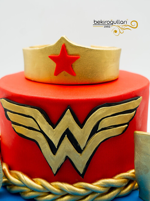 Wonder Woman Konsept Pasta