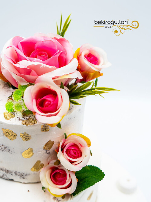 Yapay Gül Detaylı Naked Cake