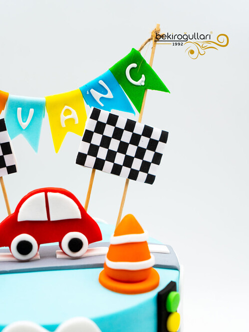 Yarış Araba Model Konsept Pasta