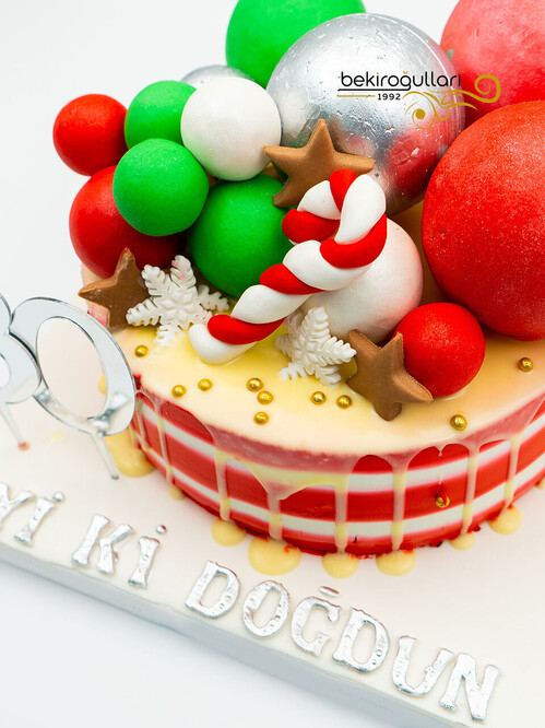 Yılbaşı Konsept Pasta