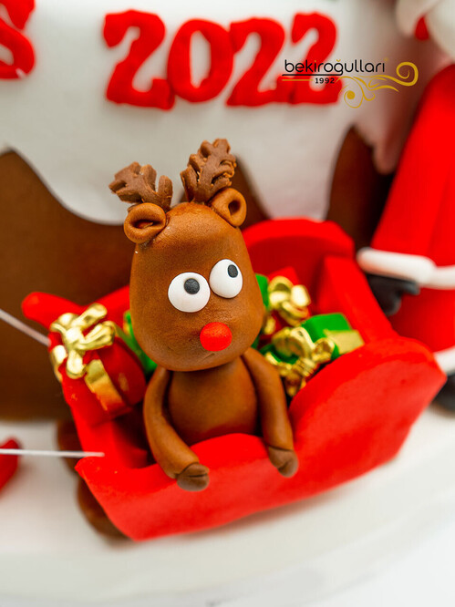 Yılbaşı Süslemeli Konsept Pasta