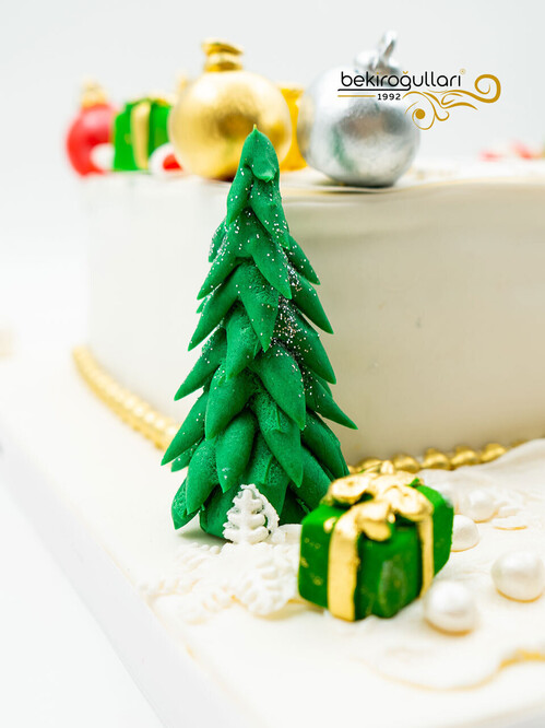 Yılbaşı Süslemeli Resimli Pasta