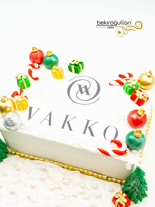 Yılbaşı Süslemeli Resimli Pasta