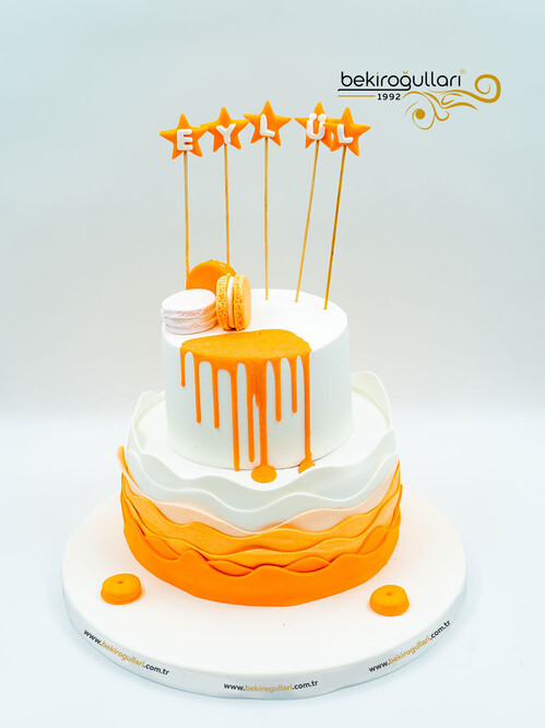 Yıldız ve Macaron Temalı Pasta