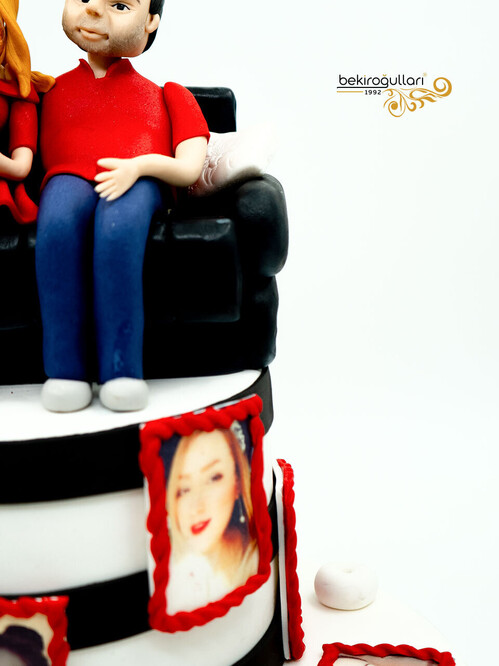 Aile Temalı Butik Pasta