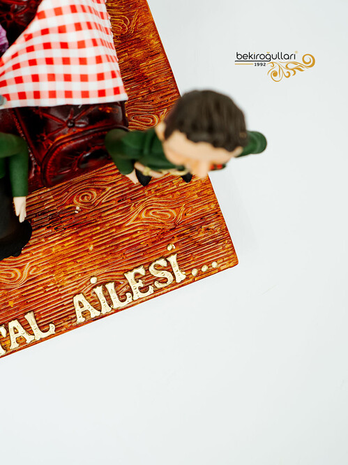 Aile Temalı Özel Tasarım Pasta