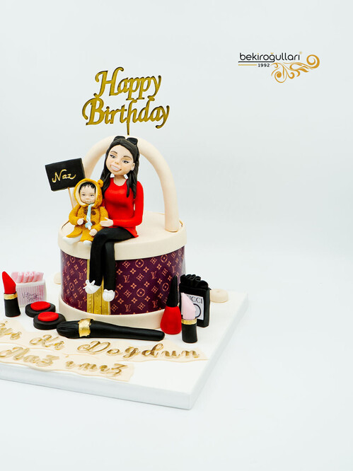 Anne ve Bebek Temalı Pasta