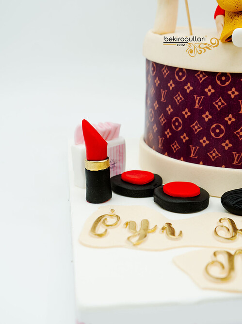 Anne ve Bebek Temalı Pasta