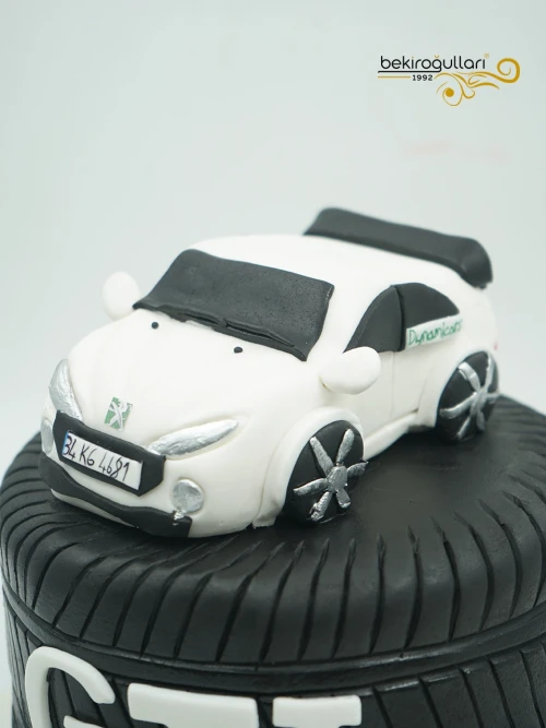 Araba Detaylı Butik Pasta