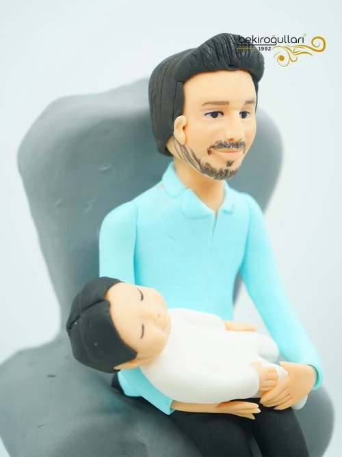 Baba Ve Bebek Figürlü Butik Pasta