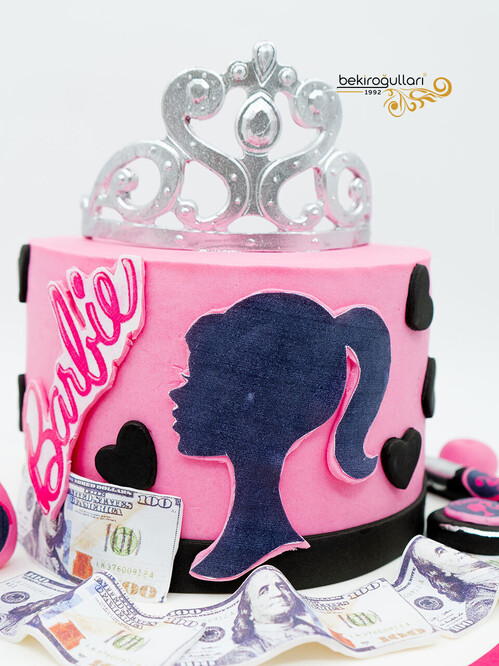 Barbie Temalı Butik Pasta