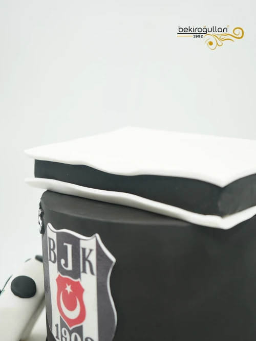 Beşiktaş ve Playstation Pasta