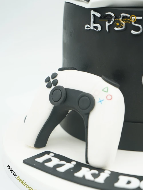 Beşiktaş ve Playstation Pasta