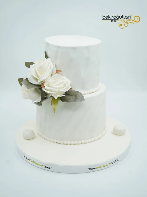 Beyaz Çiçek Detaylı Söz Pasta