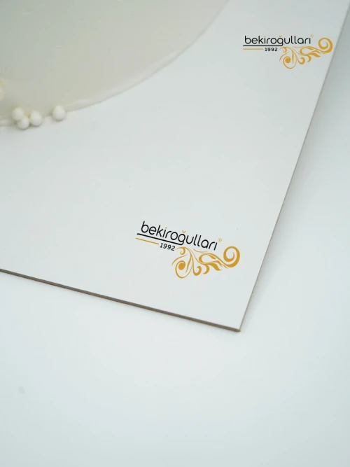 Beyaz İnci Detay Naked Pasta