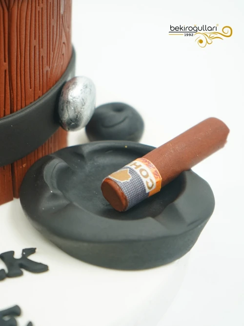 Buz Kovası Ve Puro Butik Pasta