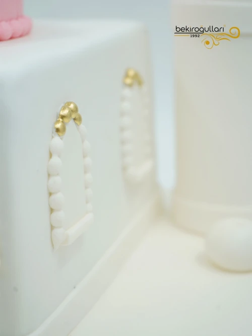 Cami ve Kız Çocuk Konsept Pasta