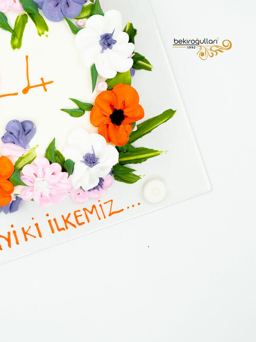 Çiçek Desenli Naked Pasta