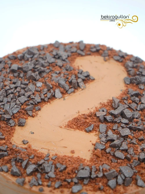 Çikolata Süsleme Rakam Detay Butik Pasta