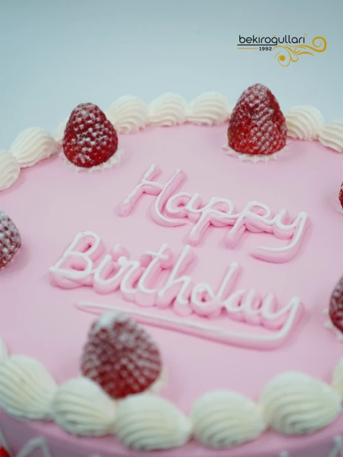 Çilek Süslemeli Naked Cake