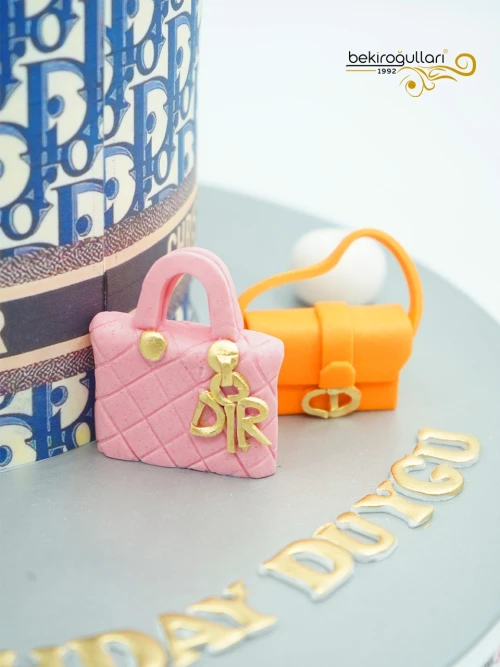 Dior Çanta Butik Pasta