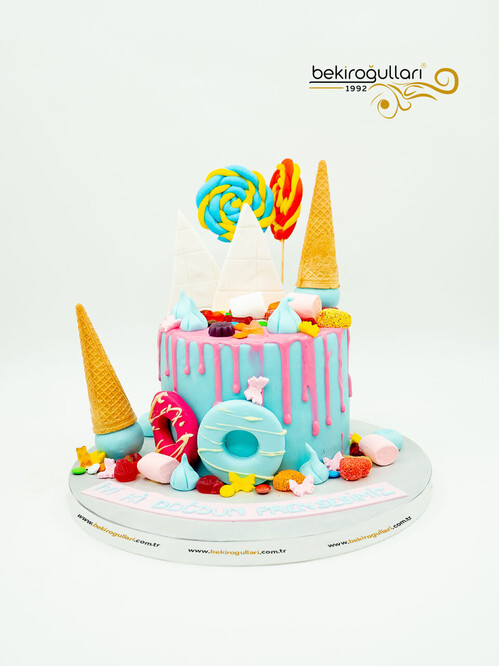 Donut Süslemeli Butik Pasta