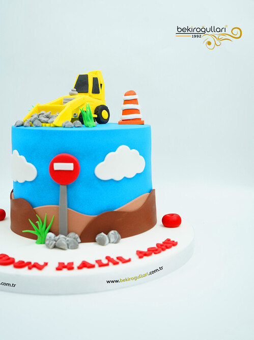 Dozer Temalı Konsept Pasta