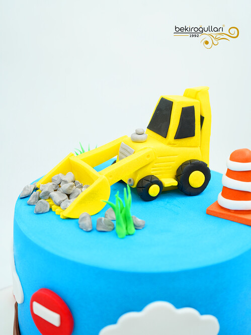 Dozer Temalı Konsept Pasta