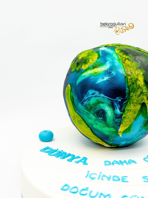 Dünya Şeklinde Konsept Pasta