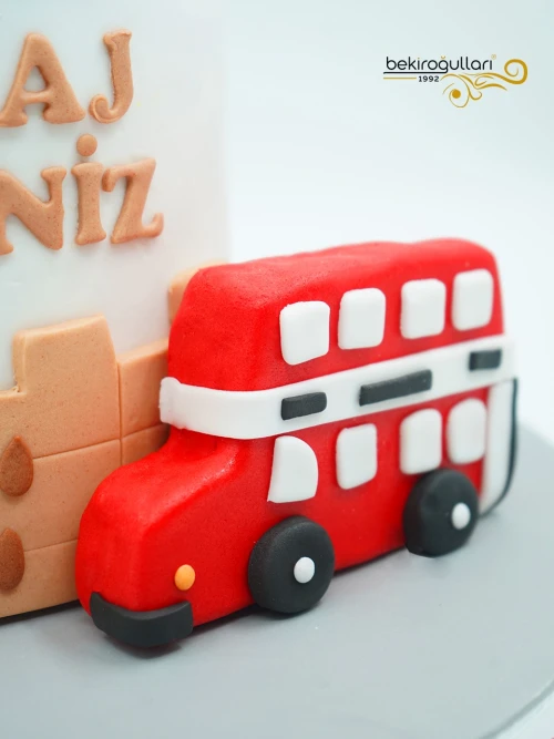 Erkek Çocuk Figür Butik Pasta