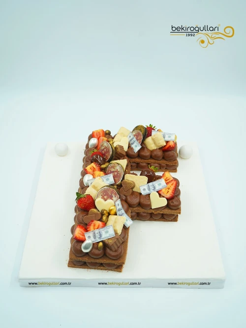 F Harfi Kurabiye Pasta