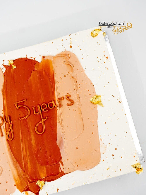 Gold Süslemeli Kare Naked Pasta