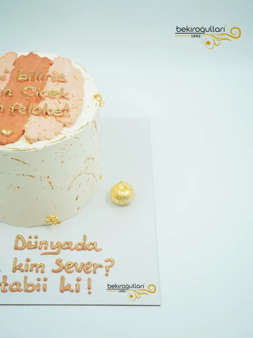 Gold Süslemeli Naked Pasta