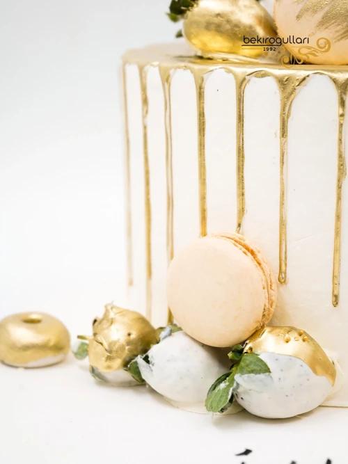 Gold Ve Macaron Tasarım Butik Pasta