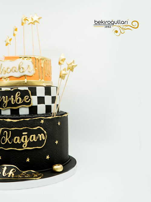 Gold Yıldız Detaylı Pasta