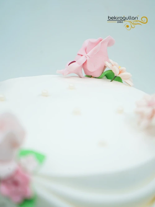 Gül Detaylı Söz Pasta