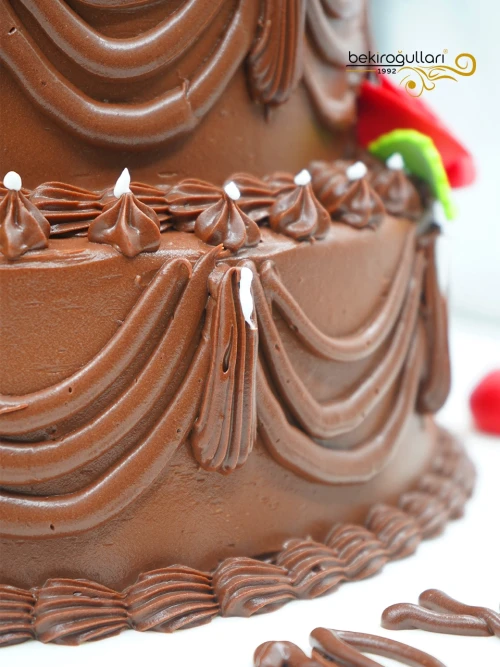 Gül Süslemeli Konsept Pasta