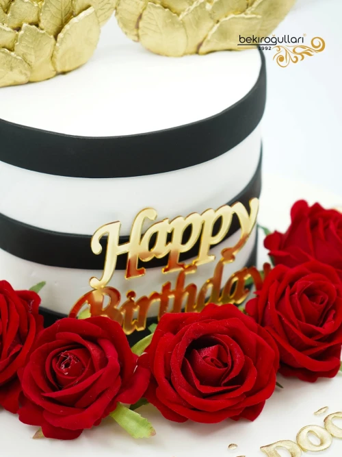 Gül Ve Kanat Detay Butik Pasta