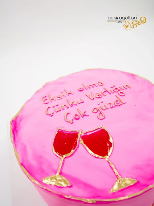 Kadeh Detay Naked Cake