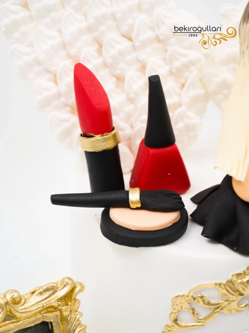 Kadın Figür Tasarım Butik Pasta