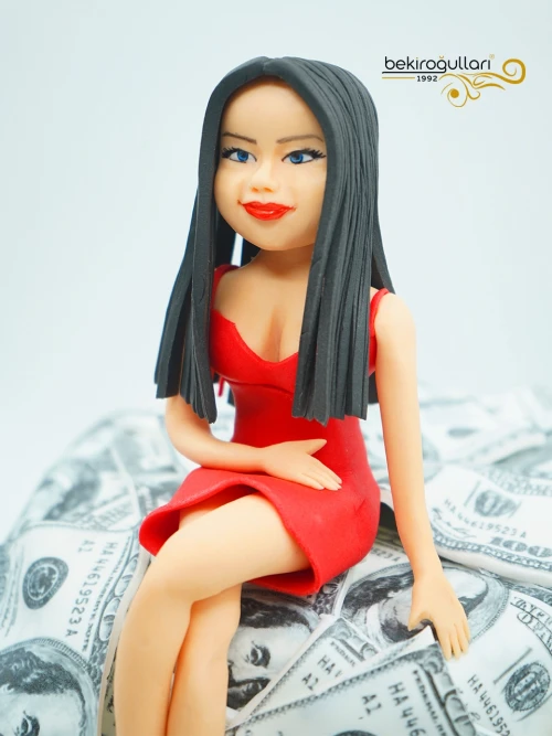 Kadın Figür Ve Dolarlar Butik Pasta